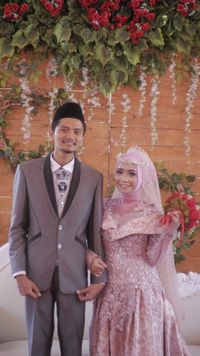 Cerita Pria Bertemu Jodoh di Twitter yang Berawal dari Ingatkan Salat