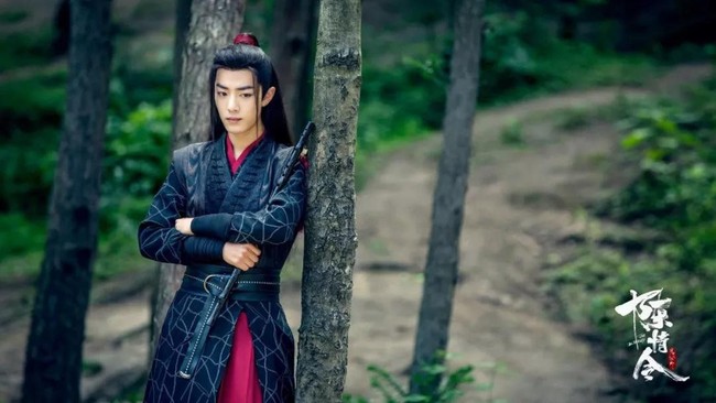 Xiao Zhan mulai menjadi idola global setelah membintangi serial drama kolosal The Untamed. Selain akting mumpuni, dia juga disukai karena senyum manisnya. Foto: Instagram/@xiaozhan.daytoy