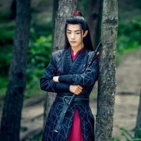 Xiao Zhan mulai menjadi idola global setelah membintangi serial drama kolosal The Untamed. Selain akting mumpuni, dia juga disukai karena senyum manisnya. Foto: Instagram/@xiaozhan.daytoy