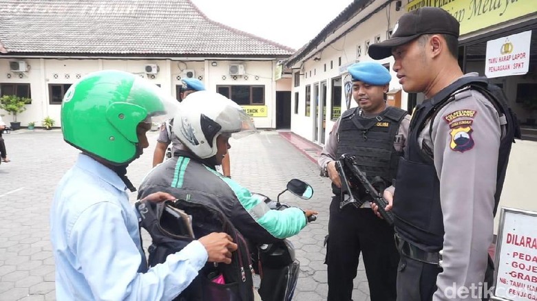 Pengamanan Kantor Polisi di Jateng Tak Tendensius ke Ojek Online Pengamanan Kantor Polisi di Jateng Tak Tendensius ke Ojek Online