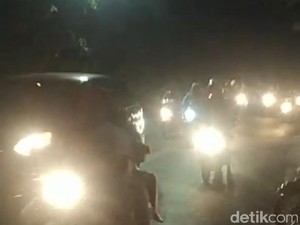 Video Kepanikan Warga Buleleng karena Isu Tsunami yang Ternyata Hoax