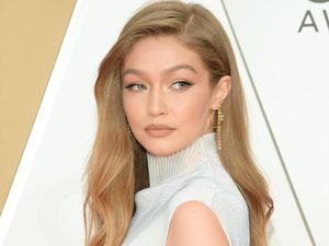 Fashion Show Victorias Secret Batal Digelar, Ini Kekayaan Para Modelnya
