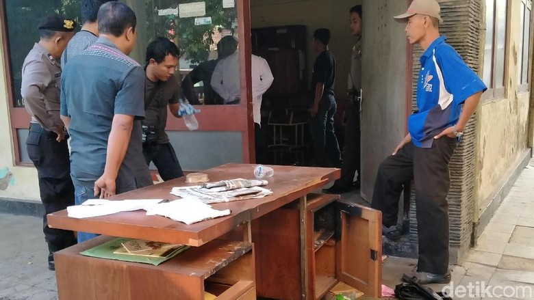 Terkuak! Meja Arsip di Kantor Korpri Klaten Ternyata Sengaja Dibakar Terkuak! Meja Arsip di Kantor Korpri Klaten Ternyata Sengaja Dibakar