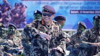 Edhy juga pernah mulai meniti karier di dunia militer pada 1991. Kala itu dia berhasil diterima menjadi anggota Akabri di Magelang, Jawa Tengah.Setelah itu, ia merantau ke Jakarta dan diperkenalkan dengan Prabowo Subianto, yang kala itu masih berpangkat Letkol dan menjabat Dangrup III TNI AD. Foto: Twitter @Edhy_Prabowo