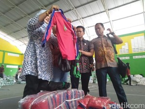 DPRD Jombang Desak APH Selidiki Pengadaan Seragam Gratis yang Kekecilan