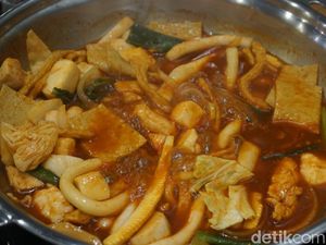 Dookki : Bisa Ngemil Tteokbokki hingga Ramyun Korea Sepuasnya di Sini