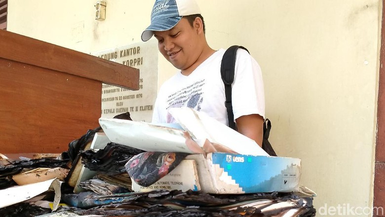Arsip Kantor Korpri Klaten Sengaja Dibakar, 3 Orang Diperiksa Polisi Arsip Kantor Korpri Klaten Sengaja Dibakar, 3 Orang Diperiksa Polisi