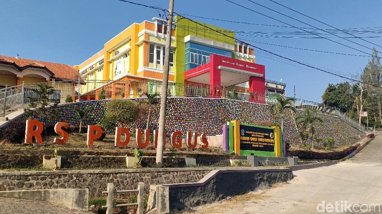 Dirut RS Paru Dungus Akan Diperiksa Terkait Korupsi Pembangunan Dirut RS Paru Dungus Akan Diperiksa Terkait Korupsi Pembangunan