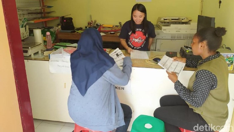 Keren, Fotokopi di Sini Bisa Bayar Pakai Sampah Keren, Fotokopi di Sini Bisa Bayar Pakai Sampah