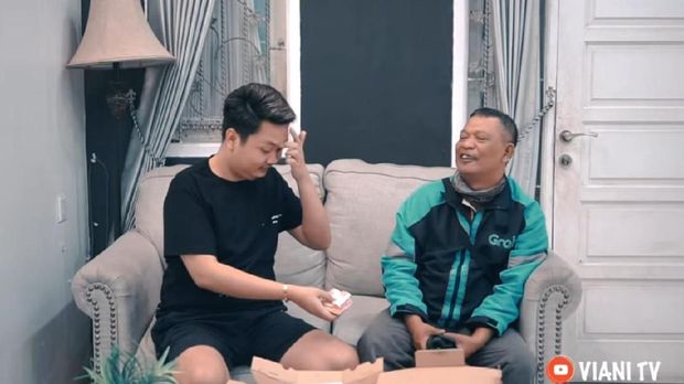 Ojol Ini Jadi Korban Prank YouTuber Gara-gara Pesanan Pizza Rp 500 Ribu
