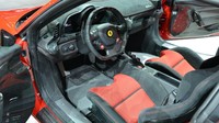 Bicara harga, di Amerika Serikat Ferrari Model 458 Speciale dibanderol mulai 226.729 USD atau setara Rp 3,1 miliar, dan paling mahal 597.945 USD atau setara Rp 8,4 miliar. Tentu jika sudah masuk Indonesia, harganya bisa berlipat ganda. Terlebih Ferrari model ini sudah tidak diproduksi lagi sejak 2015 silam. Foto: Pool (evo.co.uk)