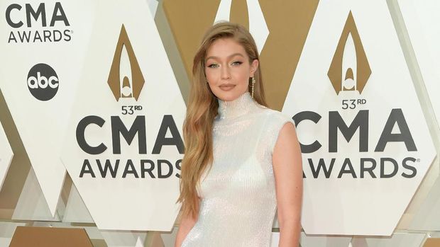 Gigi Hadid / 
