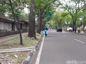 Cerita Lain Pengidap Gangguan Jiwa yang Viral Bantu Ambulans di Bandung