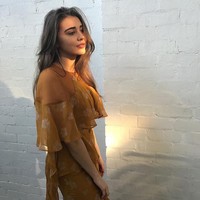 Hingga suatu ketika pada 29 Oktober 2019, ia merasakan mual dan sakit pada perutnya. Saat masuk kamar mandi itulah, bayinya lahir secara tak terduga. Foto: Instagram/@erinlangmaid