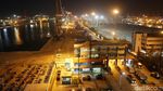 Aktivitas Bongkar Muat di Tanjung Priok Bergeliat Siang dan Malam