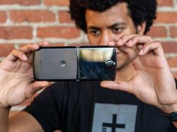 Tampang Motorola Razr Reborn Harga Rp 21 Juta