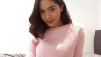 Pemilik nama lengkap Salshadilla Juwita Indradjaja ini awalnya mengucapkan selamat pada Claudia Emmanuela Santoso yang jadi juara The Voice Jerman 2019. Dalam ucapan selamatnya itu, ia menyinggung nama Saipul Jamil yang dulu sempat memberi komentar negatif pada Claudia. Foto: Instagram salshaindradjaja