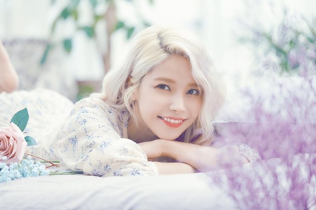 Pemilik nama asli Kim Yong Sun berusia 28 tahun tersebut sudah mendapatkan gold button dari YouTube. Hingga kini, subscriber-nya telah tembus 1,1 jutaan. Foto: Instagram @mamamoo_official