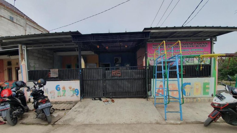 Pelaku Pelemparan Batu ke TK di Bekasi Dipanggil Polisi Pelaku Pelemparan Batu ke TK di Bekasi Dipanggil Polisi