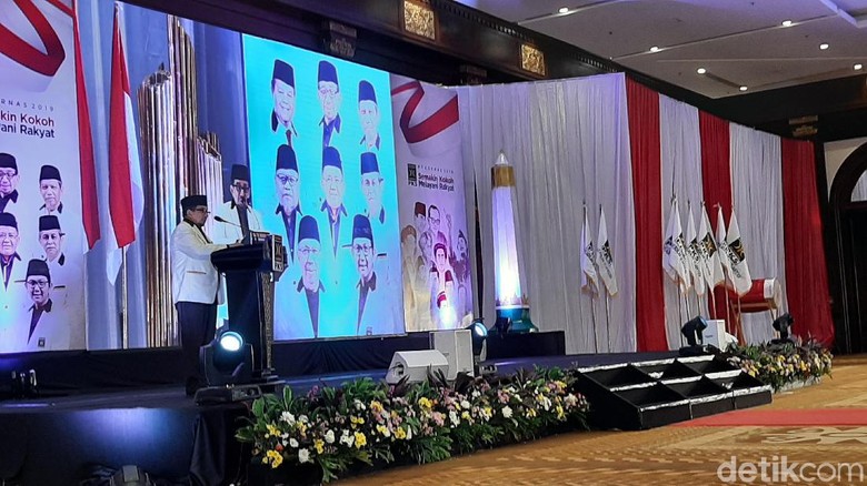 Salim Segaf soal Pelukan: Kalau Sekarang Pemilu, Suara PKS Naik Salim Segaf soal Pelukan: Kalau Sekarang Pemilu, Suara PKS Naik