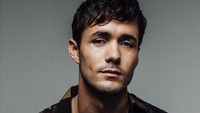 Namanya pun mulai dikenal usai tampil dalam serial Little Women. Dok. Instagram