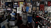 Kerajinan hasil karya Sugiro dibanderol mulai dari Rp 5.000 hingga Rp 2 juta.