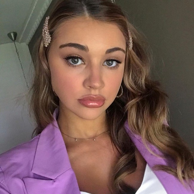 Saat hamil Erin beraktivitas seperti biasanya, menjalani kariernya sebagai model. Yang tidak diketahui wanita 23 tahun ini, dia beraktivitas selama sembilan bulan tanpa tahu dirinya sedang mengandung. Foto: Instagram/@erinlangmaid