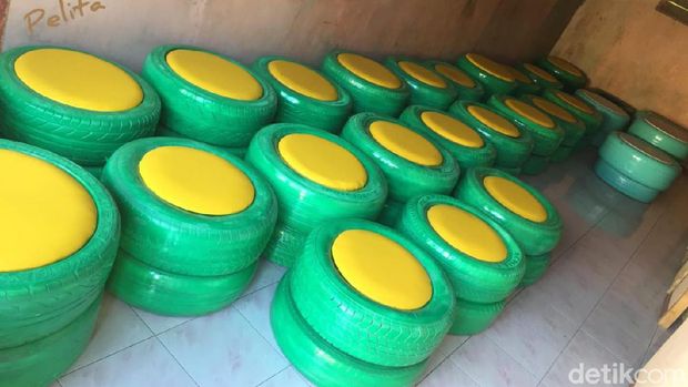 Salah satu produk yang dihasilkan dari bank sampah Desa Gentansari, Banjarnegara.