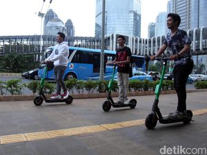 Pengguna e-Scooter yang Mengaspal di Jalan Akan Ditilang Mulai Pekan Depan