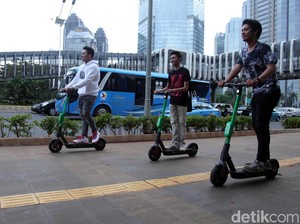 Pengguna e-Scooter yang Mengaspal di Jalan Akan Ditilang Mulai Pekan Depan