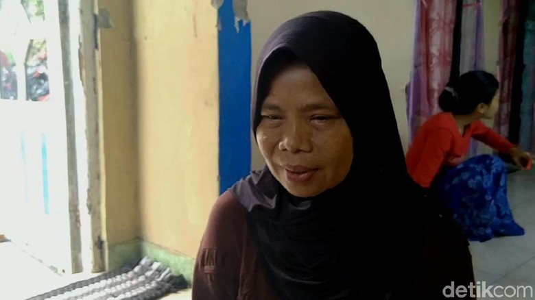 Sedang Siapkan Pernikahan, Salsis Tewas dalam Kecelakaan Bus di Cipali Sedang Siapkan Pernikahan, Salsis Tewas dalam Kecelakaan Bus di Cipali