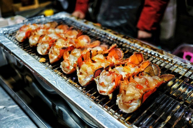 Penggemar Seafood, Ini 5 Jajanan Korea Topping Abalon hingga Lobster