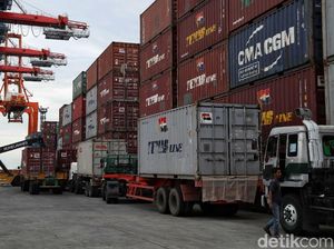 Jurus Kemenhub Turunkan Biaya Kargo di Pelabuhan