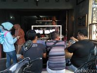 Mie Sapi Banteng: Antre Demi Menebus Kenikmatan Mie Khas Dusun Banteng