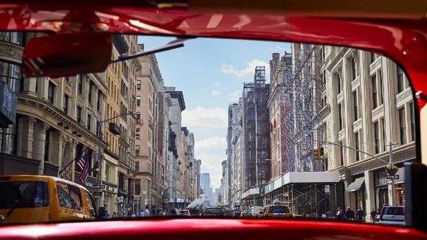 Keliling Kota New York Naik Mobil Ala Tahun 20-an