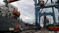 Kondisi perekonomian global yang tak menentu salah satunya karena perang dagang menjadi tantangan bagi Indonesia untuk dapat meningkatkan laju perekenomian di tahun 2020 mendatang.