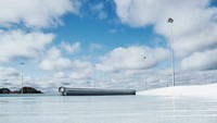 Taman rekreasi surfing itu diketahui memiliki luas sekitar 2 hektar dan berlokasi di Tullamarine atau persis di samping Bandara Melbourne (@urbnsurf/Twitter)  