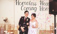 Baik Hati, Pasangan Ini Nikah Undang Gelandangan yang Sudah Di-Makeover