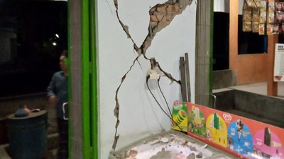 Rumah Rusak Akibat Gempa di Bali