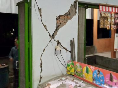 Rumah Rusak Akibat Gempa di Bali