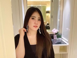Via Vallen Jelaskan Alasannya Jarang Tampil di TV