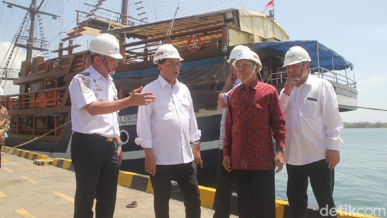 Cek Penataan Pelabuhan Benoa Bali, Menhub Puas Cek Penataan Pelabuhan Benoa Bali, Menhub Puas