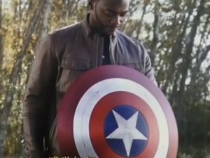 Terima Perisai Captain America Adalah Hal Paling Emosional untuk Falcon