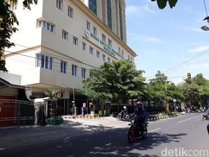 Tengok La Lembah Manah, Jokowi dan Jan Ethes Kembali Datangi RS PKU Solo