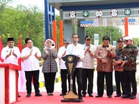 Dibuka Jokowi, Tol Terpanjang di RI Gratis Sebulan