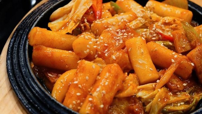 Ini Tteokbokki, Camilan Kenyal yang Populer dari Korea