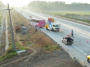 Kecepatan Bus Dibatasi Biar Sopir Nggak Ugal-ugalan di Tol