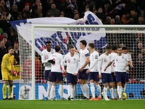 Mahasiswa Oxford Ini Jadi Kapten Timnas Sepakbola Inggris Pertama, Begini Kisahnya