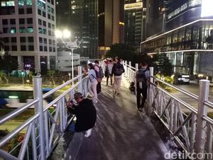 MRT Jakarta, JPO Tanpa Atap, Cukai Rokok, dan Behavioural Science