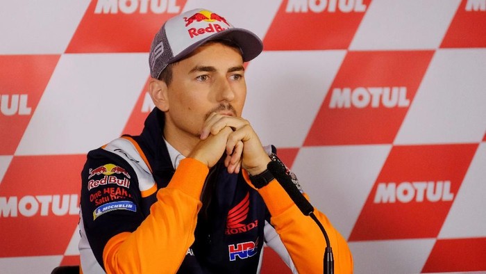 MotoGP - Jorge Lorenzo Press Conference - Circuit Ricardo Tormo, Cheste, Spain - November 14, 2019   Jorge Lorenzo during the press conference   REUTERS/Heino Kalis